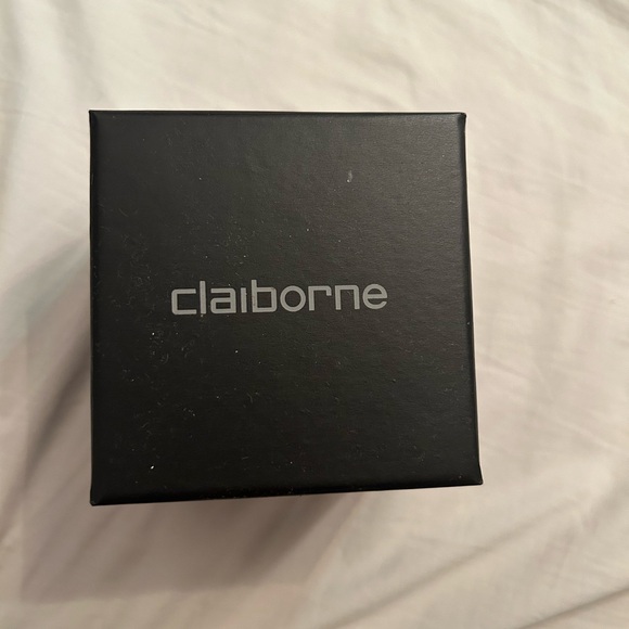 Liz Claiborne watch - Picture 6 of 6